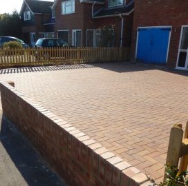 New Driveway, Fencing and Wall Dave Llewellyn, Didcot, Oxford. Didcot block driveway, Block Driveways by New Driveway Company, Oxford