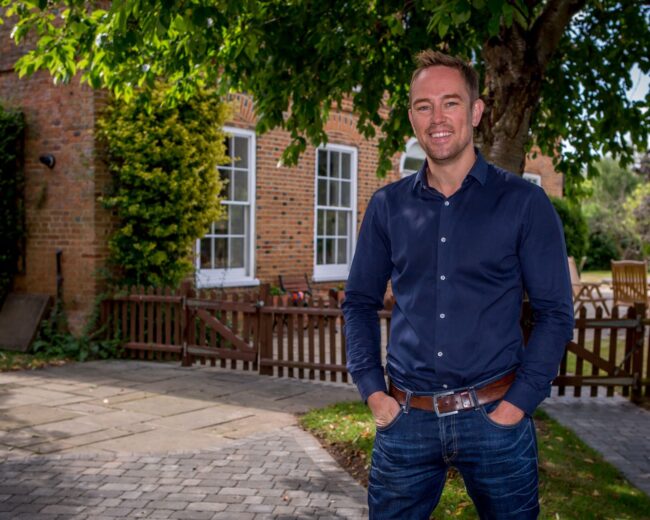 Simon Thomas Sky Sport, New block Driveway