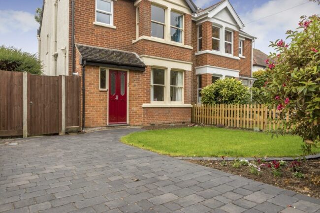 New Driveway, New Driveways Oxford New Driveways Reading New Driveways Swindon New Driveways Newbury New Driveways Peterborough New Driveways Cardiff New Driveways North London New Driveways South London New Driveways Oxford New Driveway Quarry Road