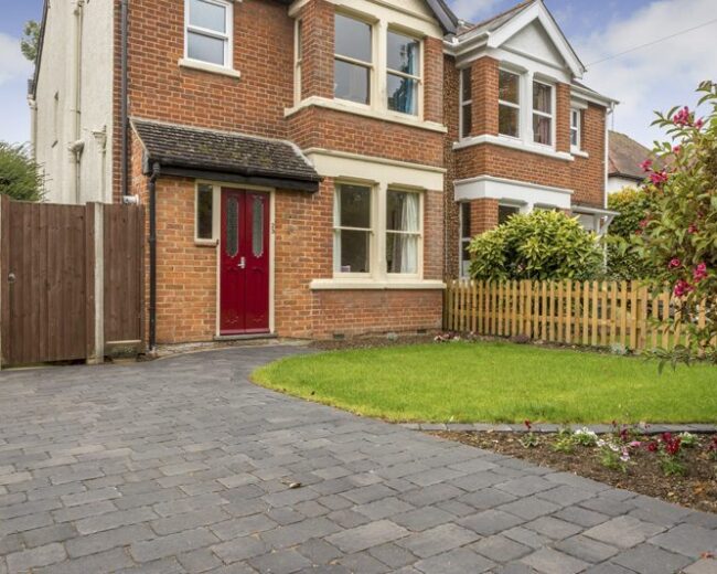 New Driveway, New Driveways Oxford New Driveways Reading New Driveways Swindon New Driveways Newbury New Driveways Peterborough New Driveways Cardiff New Driveways North London New Driveways South London New Driveways Oxford New Driveway Quarry Road