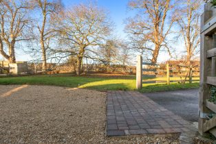 New Gravel Driveway, Clifton Hampton, New Driveway Company