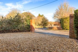 New Gravel Driveway, Compton, Newbury, New Driveway Company