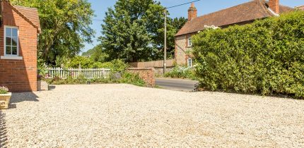 Contemporary garden, Warborough, Wallingford, Oxfordshire