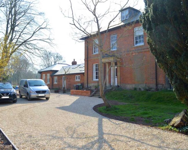 Nonslip-Gravel-Grip-Driveway-Pathways