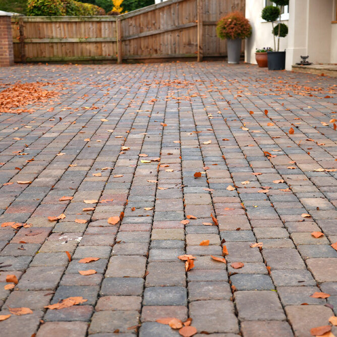 New permeable block driveway, Newbury, Berkshire. Block paved driveway by New Driveway Company