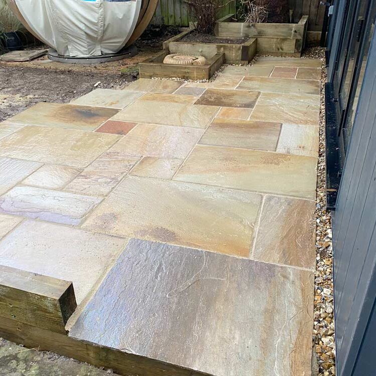 New Patio & Landscaping, Chipping Norton, Oxfordshire. New Driveway Company