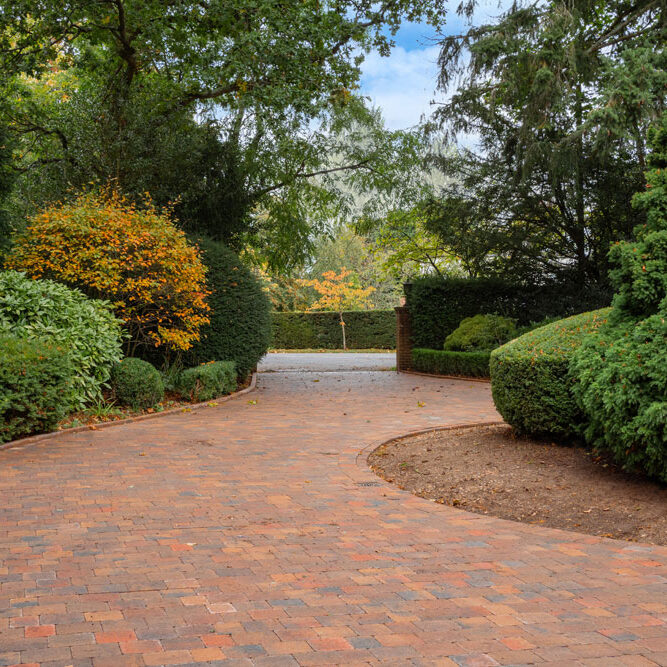 Driveway and Patio Newbury. The New Driveway Company