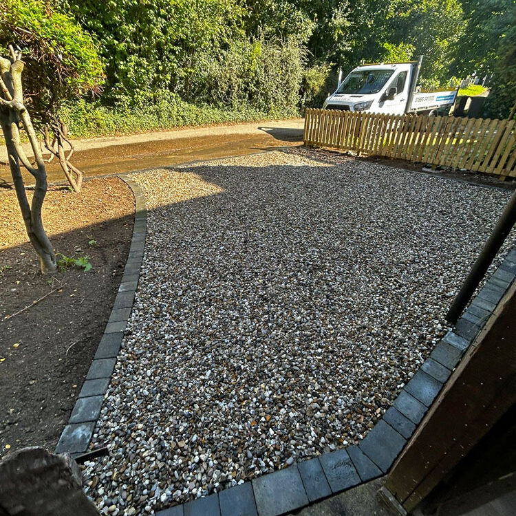 Gravel Driveway, Clifton Hampden. New Driveway Company.